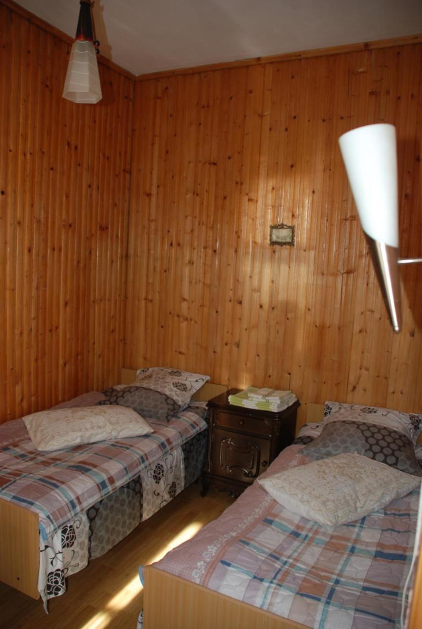 מסטיה Dodo Japaridze Guesthouse מראה חיצוני תמונה
