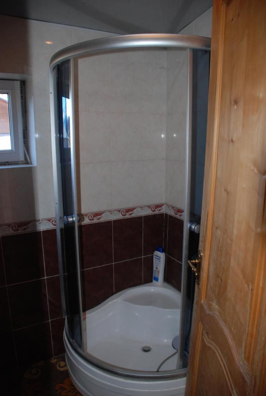 מסטיה Dodo Japaridze Guesthouse מראה חיצוני תמונה